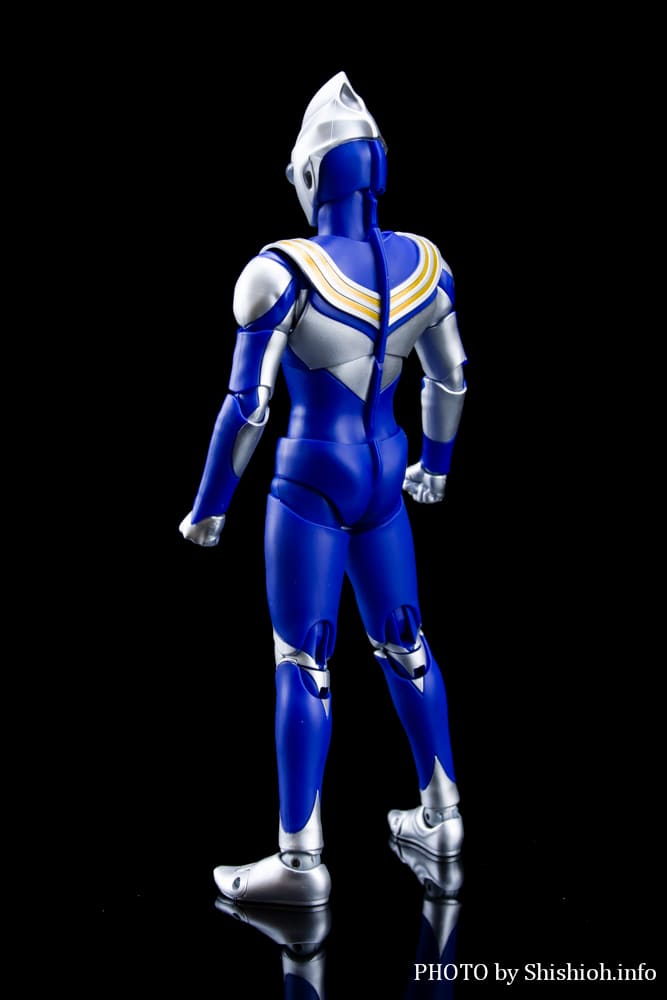 S.H.Figuarts�i�^�������@�j �E���g���}���e�B�K �X�J�C�^�C�v