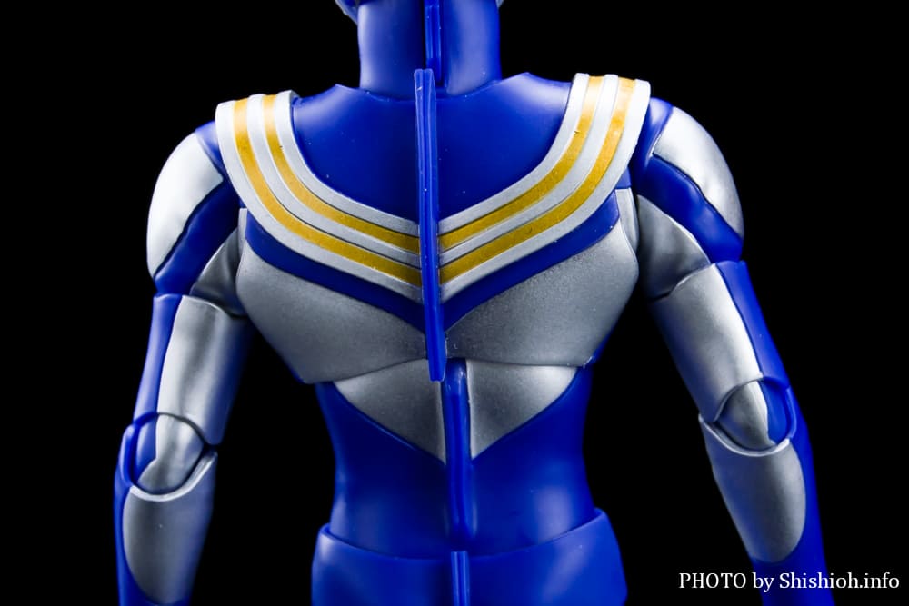 S.H.Figuarts�i�^�������@�j �E���g���}���e�B�K �X�J�C�^�C�v