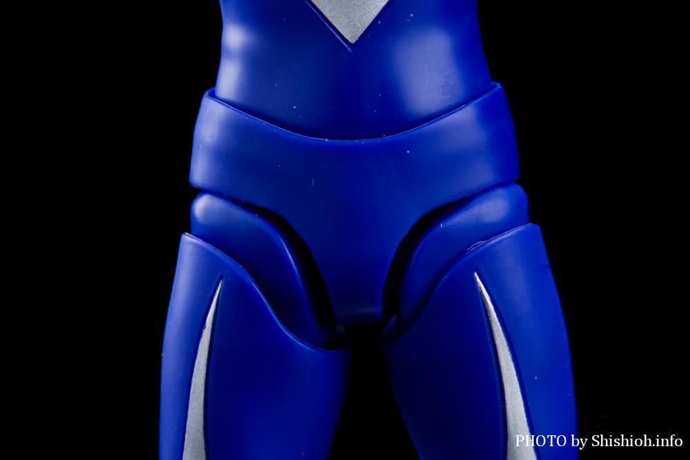 S.H.Figuarts�i�^�������@�j �E���g���}���e�B�K �X�J�C�^�C�v