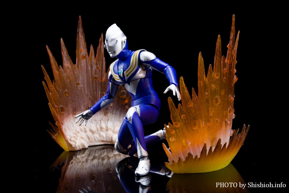 S.H.Figuarts�i�^�������@�j �E���g���}���e�B�K �X�J�C�^�C�v