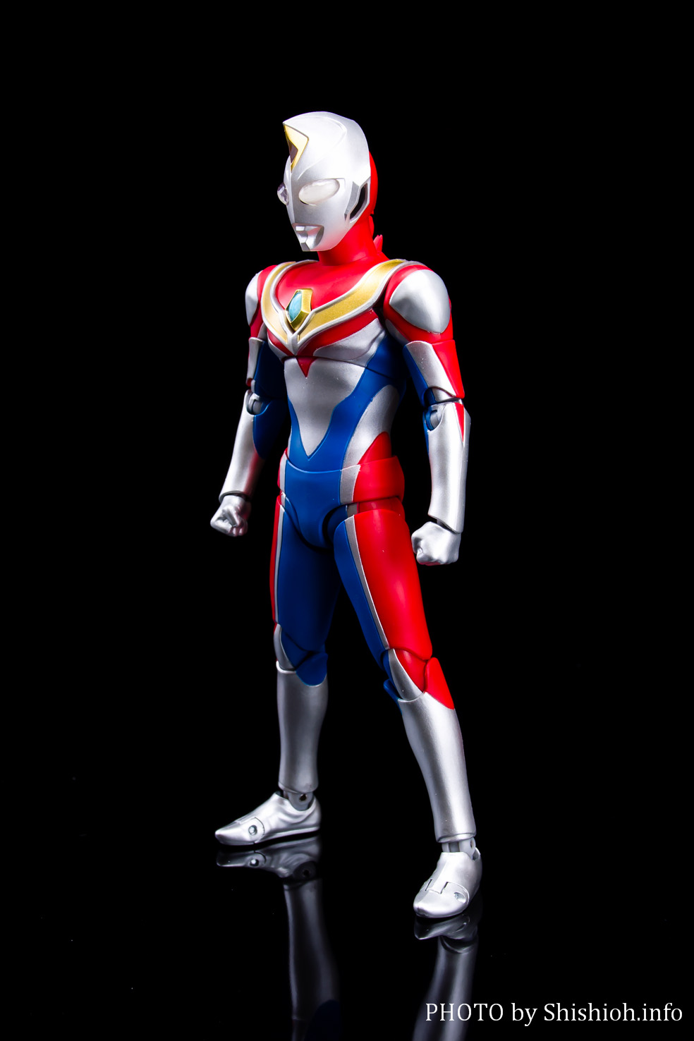 2個 S.H.フィギュアーツ（真骨彫製法） ウルトラマンダイナ フラッシュ