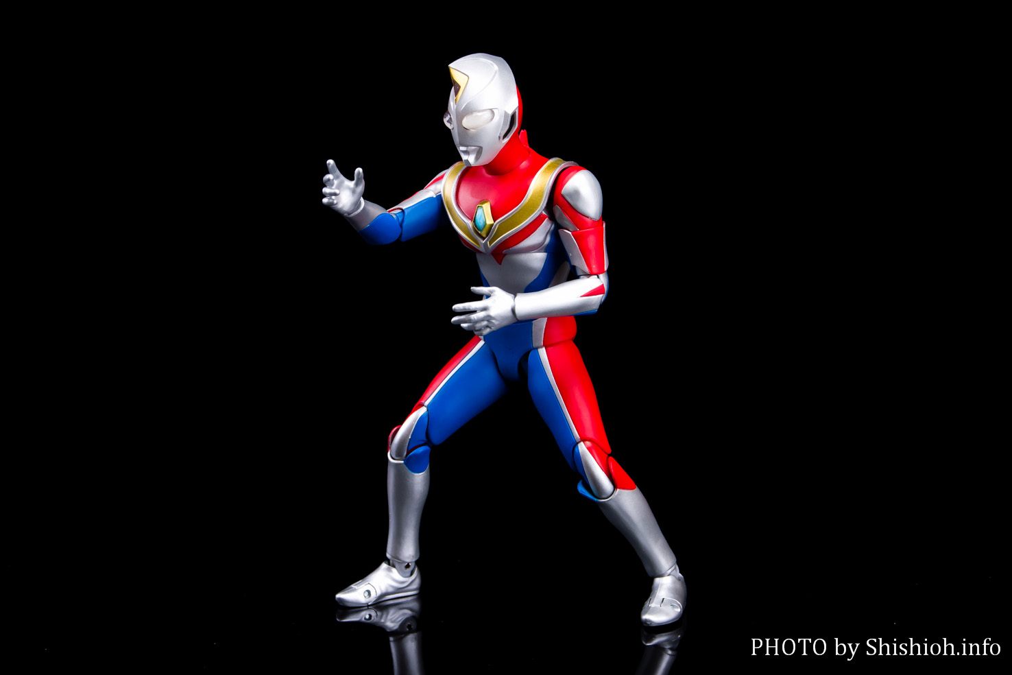 エンタメ/ホビー新品 S.H.フィギュアーツ(真骨彫製法) ウルトラマン