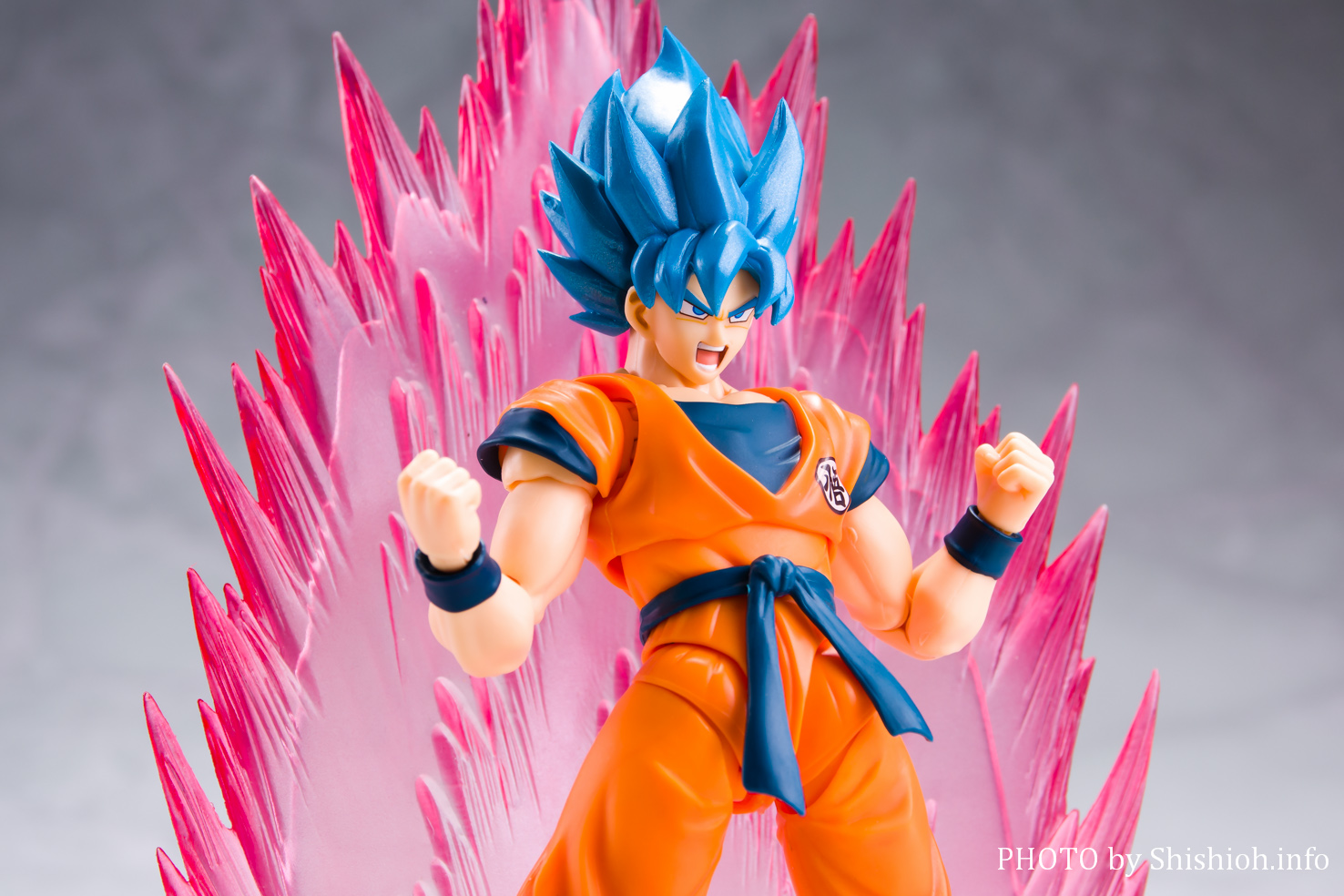 のフィギュ】 ドラゴンボール - S.H.Figuarts 超サイヤ人 ブルー