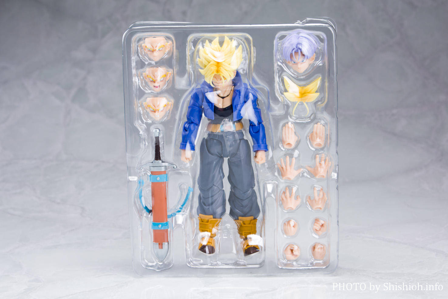 フィギュアS.H. ドラゴンボールZ スーパーサイヤ人トランクス-未来から