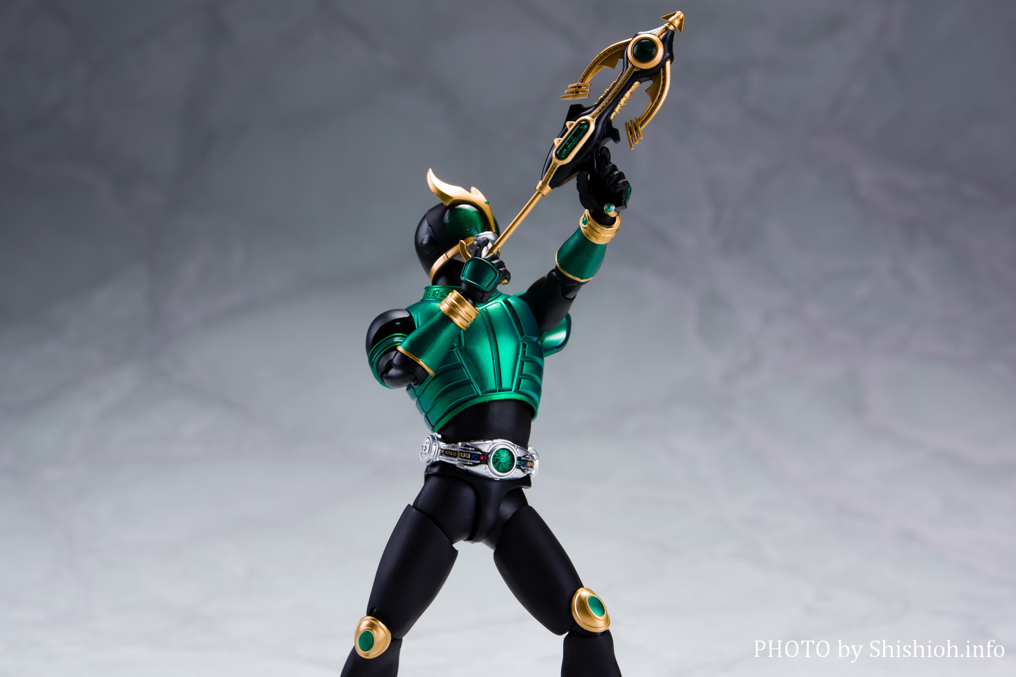 S.H.Figuarts 真骨彫製法 仮面ライダークウガ ペガサスフォーム-