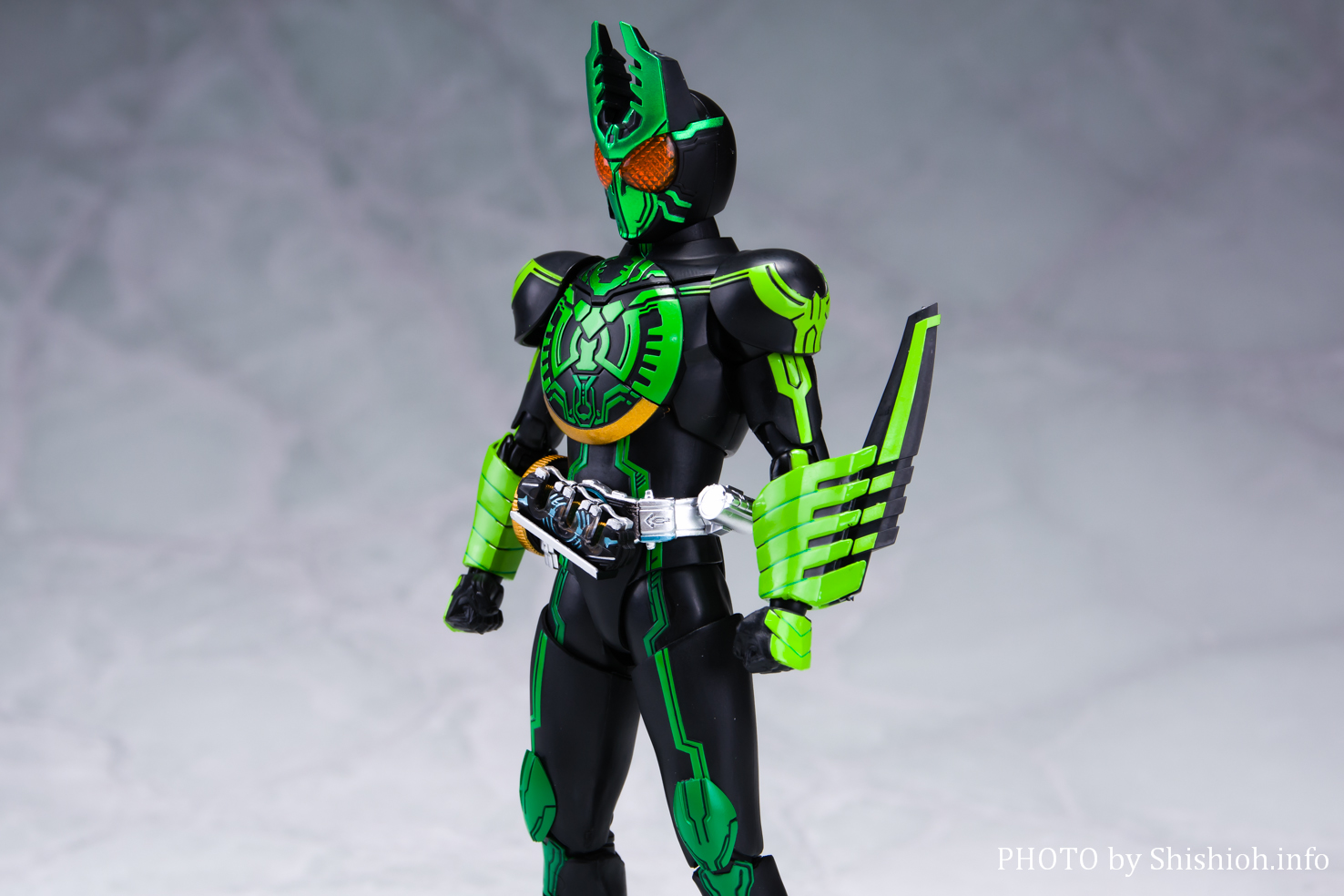 S.H.フィギュアーツ 真骨彫製法 仮面ライダーオーズ ガタキリバ コンボ 