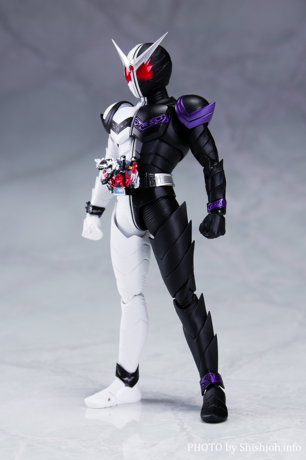 レビュー】S.H.Figuarts（真骨彫製法） 仮面ライダーW ファングジョーカー