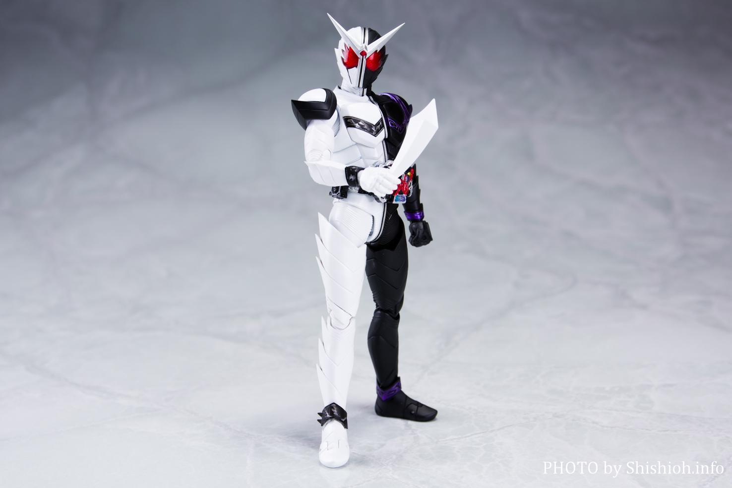 レビュー】S.H.Figuarts（真骨彫製法） 仮面ライダーW ファングジョーカー