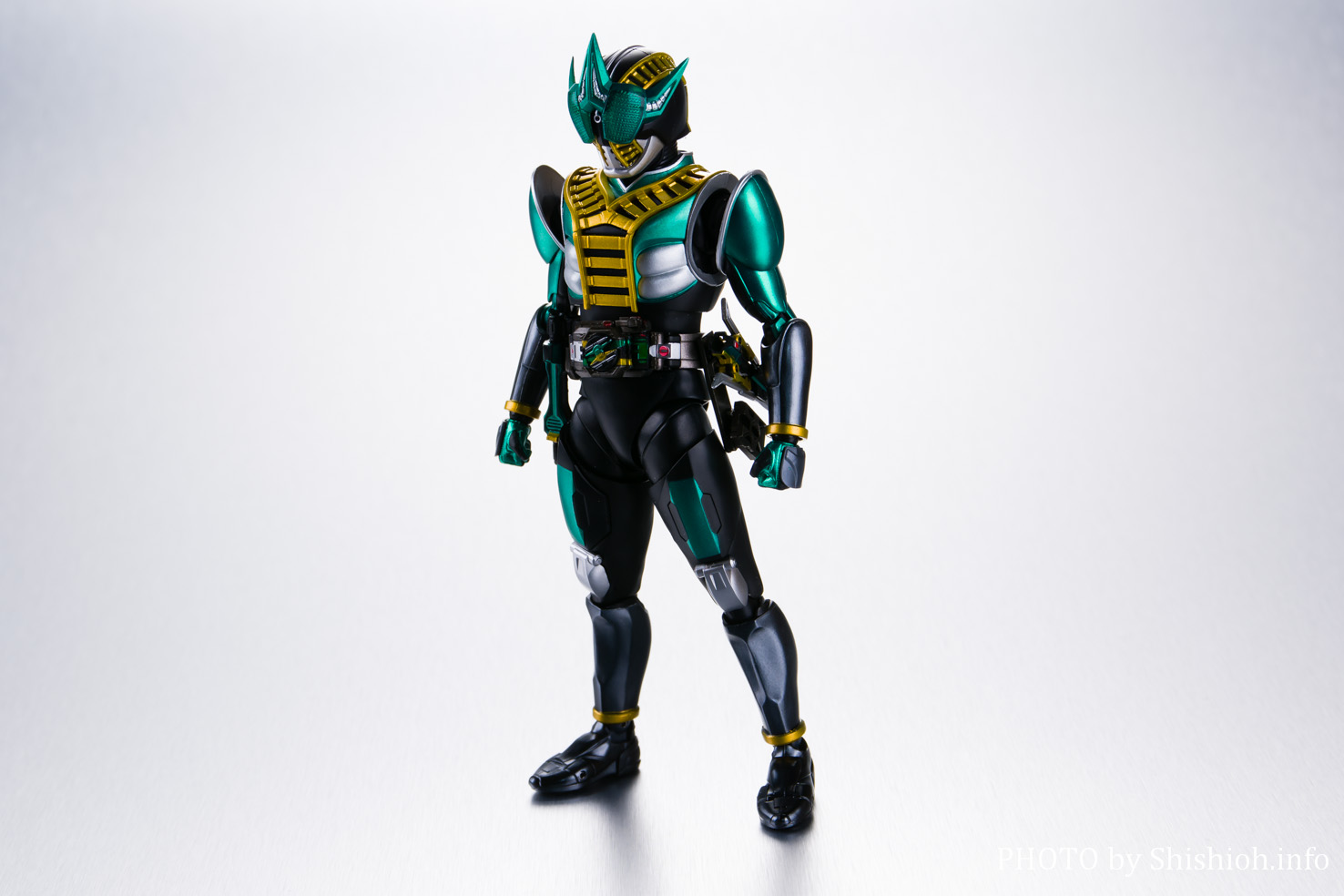 レビュー】 S.H.Figuarts（真骨彫製法） 仮面ライダーゼロノス