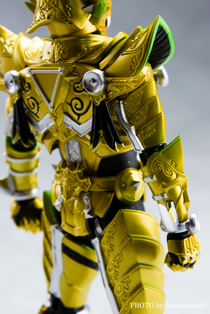S.H.Figuarts(真骨彫製法) 黄金騎士ガロ(冴島鋼牙)GARO 20th Anniversary Ver.