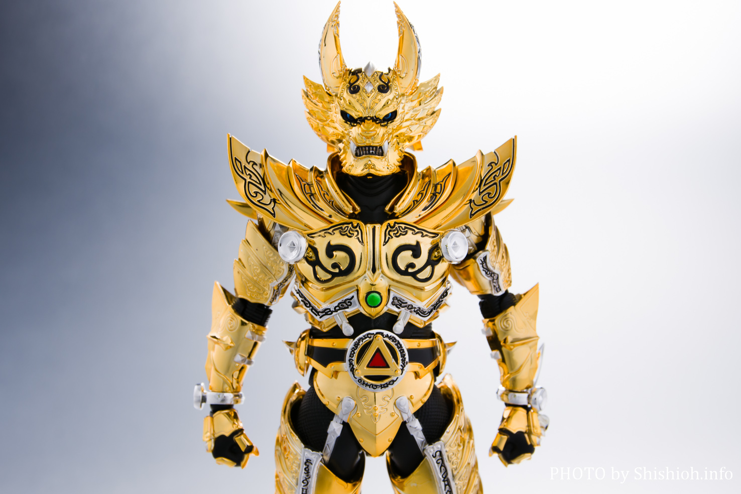 HOT爆買いS.H.Figuarts 真骨彫製法 牙狼 GARO 暗黒騎士キバ 魂ウェブ商店 フィギュアーツ 経年保管品 その他