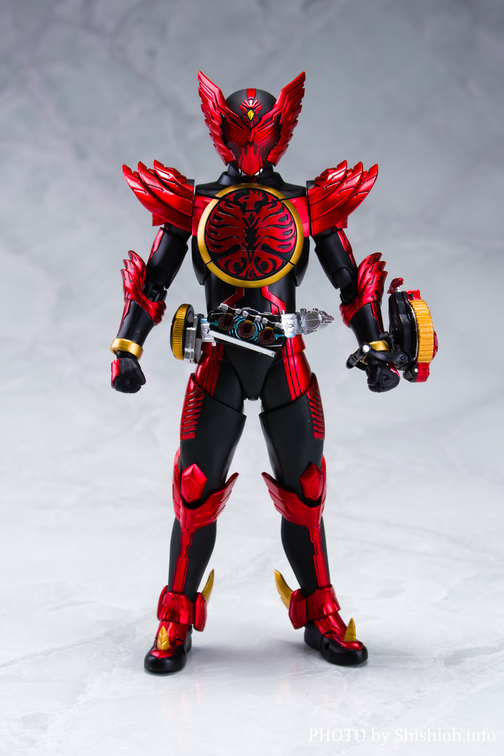 レビュー】 S.H.Figuarts（真骨彫製法）仮面ライダーオーズ タジャドル ...