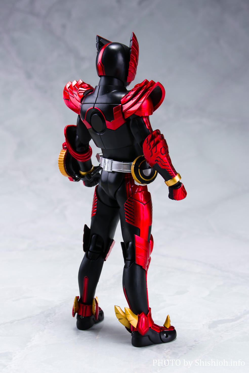 レビュー】 S.H.Figuarts（真骨彫製法）仮面ライダーオーズ タジャドル コンボ