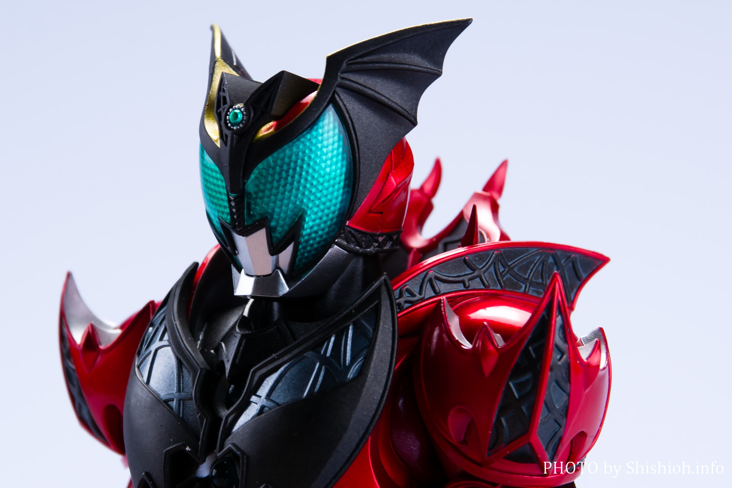 【本物保証新品】S.H.Figuarts真骨彫製法 仮面ライダーダークキバ 特撮