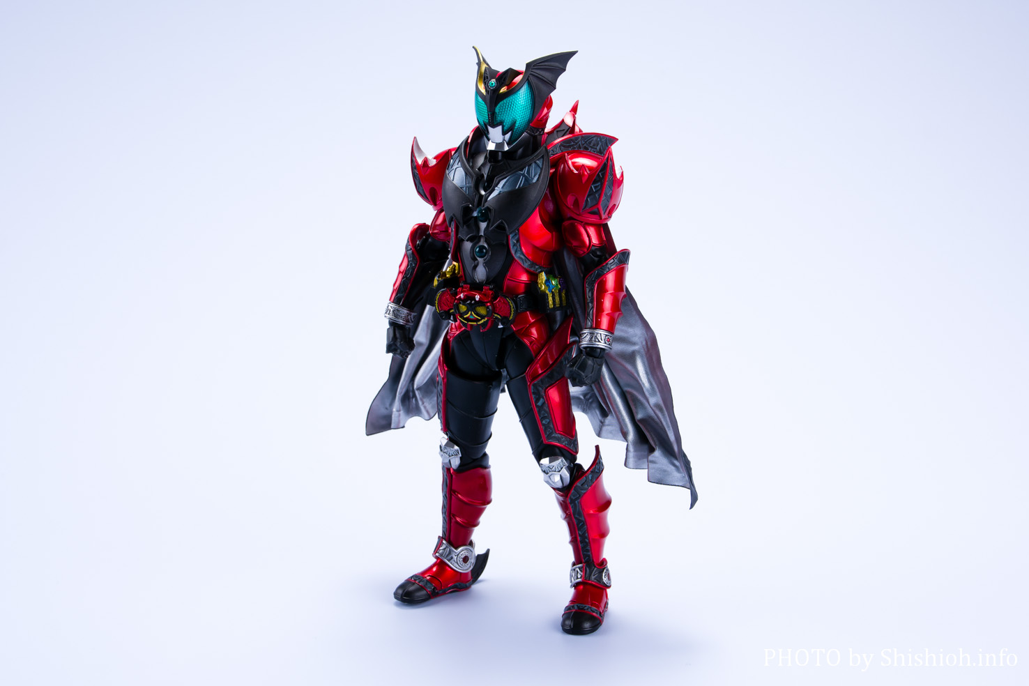 レビュー】 S.H.Figuarts（真骨彫製法） 仮面ライダーダークキバ