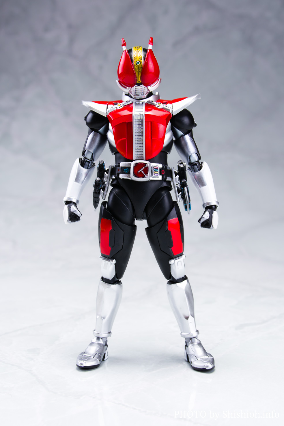 24H限定 S.H.Figuarts(真骨彫製法) 仮面ライダー電王 ソードフォーム