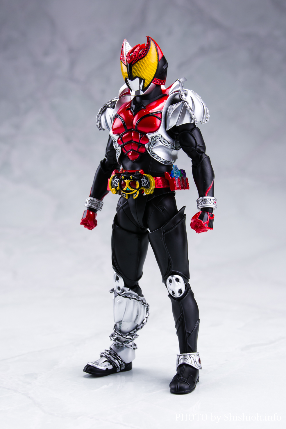 S.H.Figuarts（真骨彫製法） 仮面ライダーダークキバ