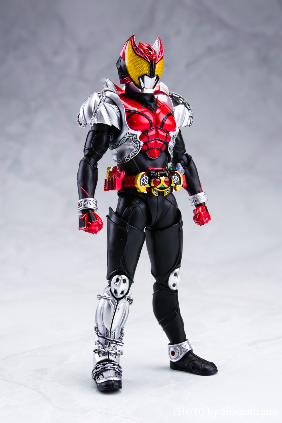 レビュー】S.H.Figuarts（真骨彫製法） 仮面ライダーキバ キバフォーム