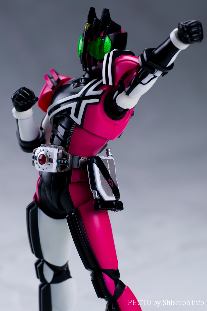 S.H.Figuarts(真骨彫製法)仮面ライダーディケイド