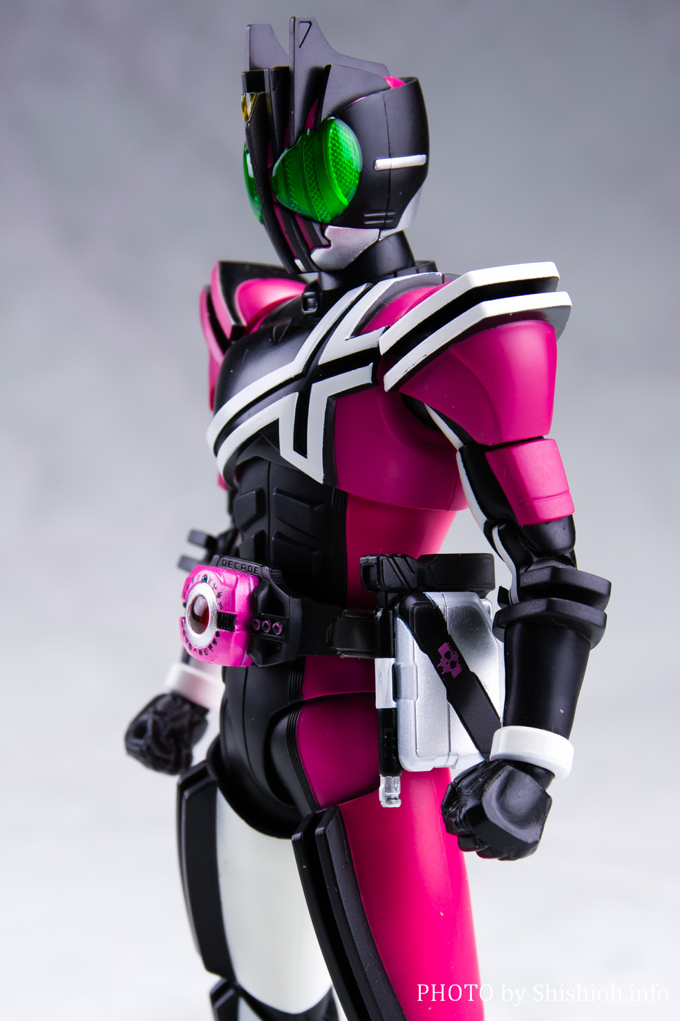 新品即決 真骨彫製法 仮面ライダーディケイド ネオディケイドライバー 