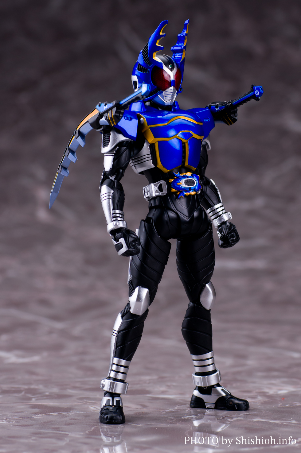 レビュー】S.H.Figuarts（真骨彫製法）仮面ライダーガタック