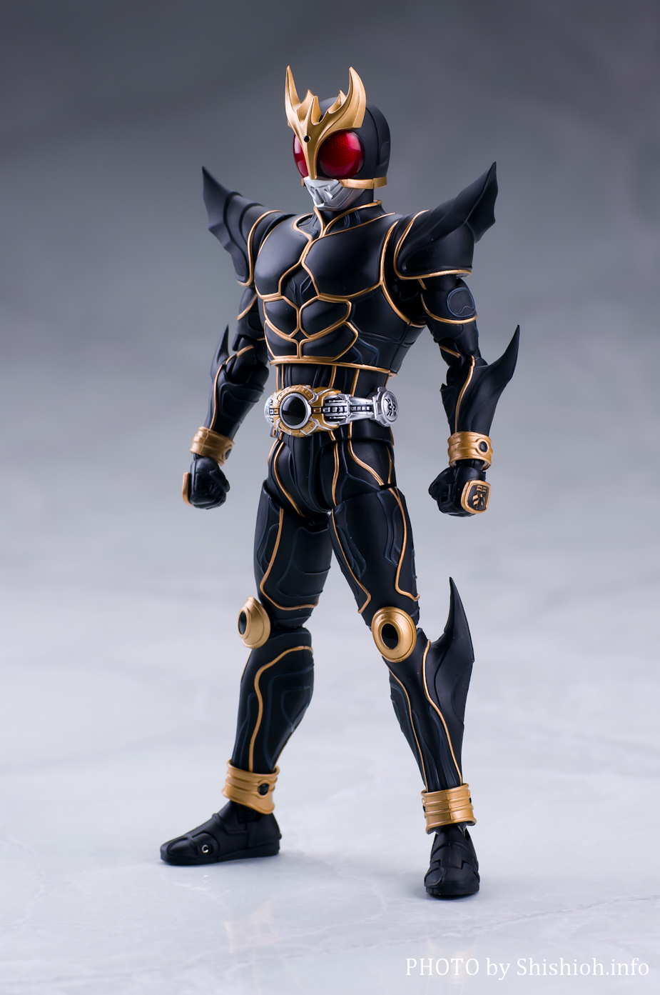 S.H.Figuarts(真骨彫製法) 仮面ライダークウガ アルティメットフォーム