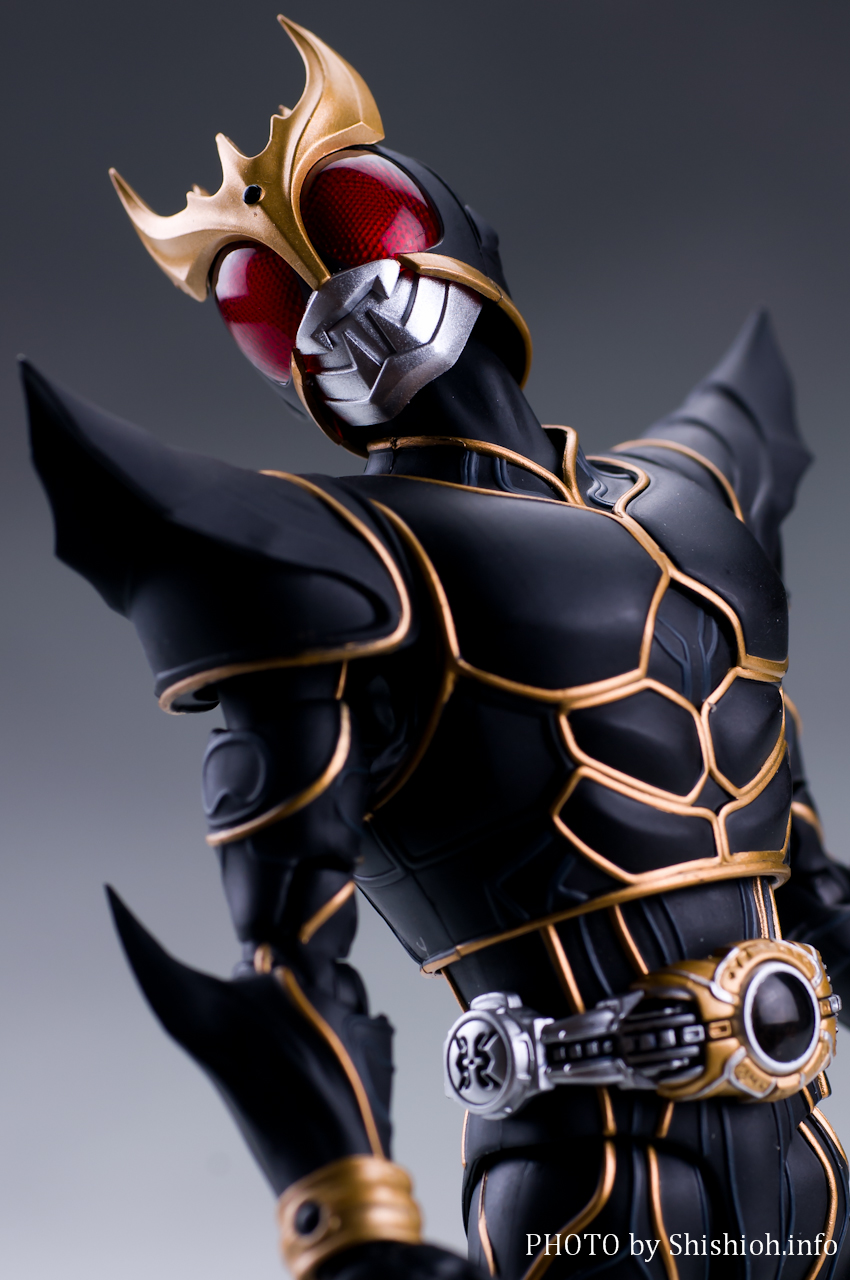 S.H.Figuarts(真骨彫製法) 仮面ライダークウガ アルティメットフォーム