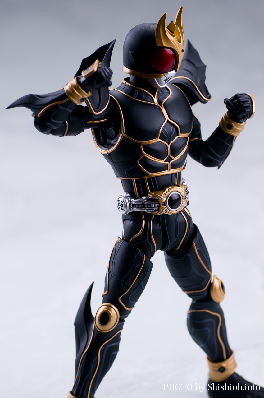 S.H.Figuarts(真骨彫製法) 仮面ライダークウガ アルティメットフォーム
