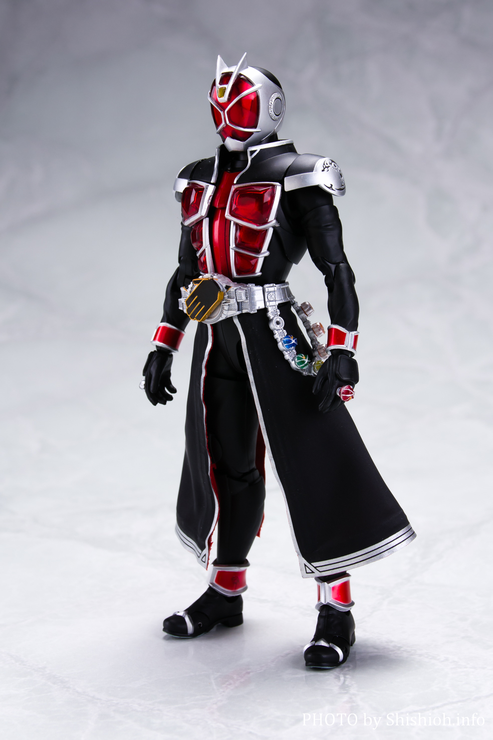 レビュー】 S.H.Figuarts（真骨彫製法） 仮面ライダーウィザード 