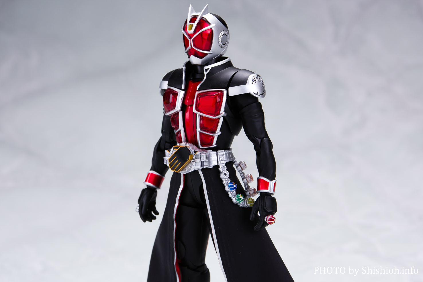 レビュー】 S.H.Figuarts（真骨彫製法） 仮面ライダーウィザード ...