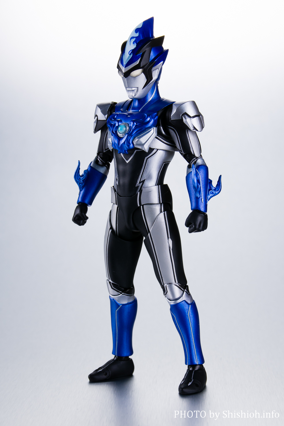 レビュー】 S.H.Figuarts ウルトラマンブル アクア