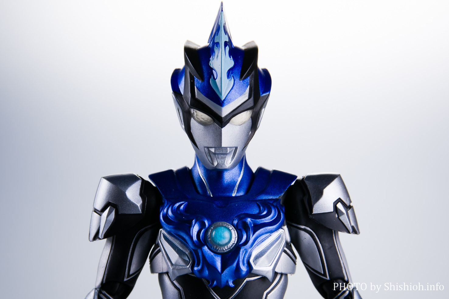 レビュー】 S.H.Figuarts ウルトラマンブル アクア