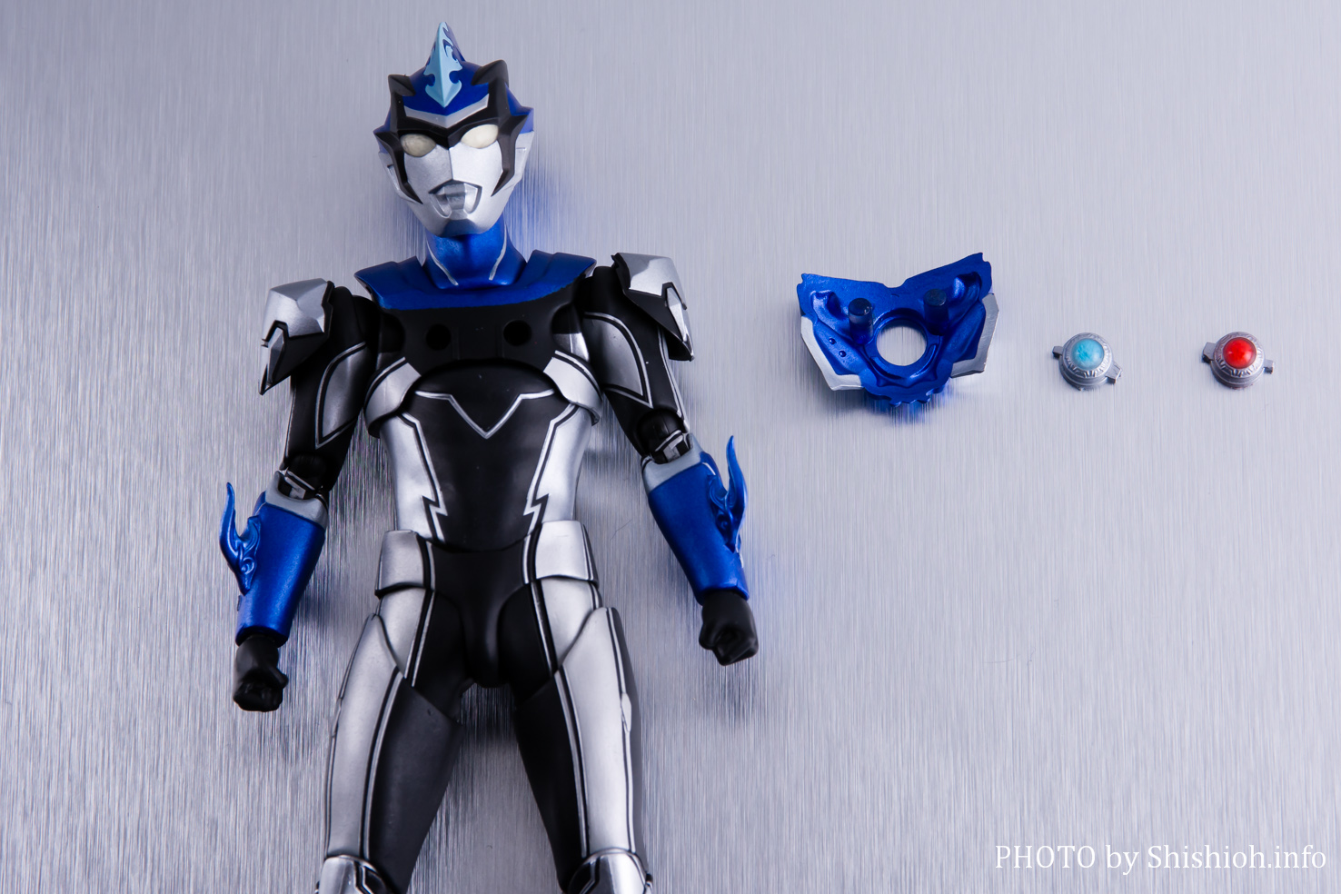 レビュー】 S.H.Figuarts ウルトラマンブル アクア