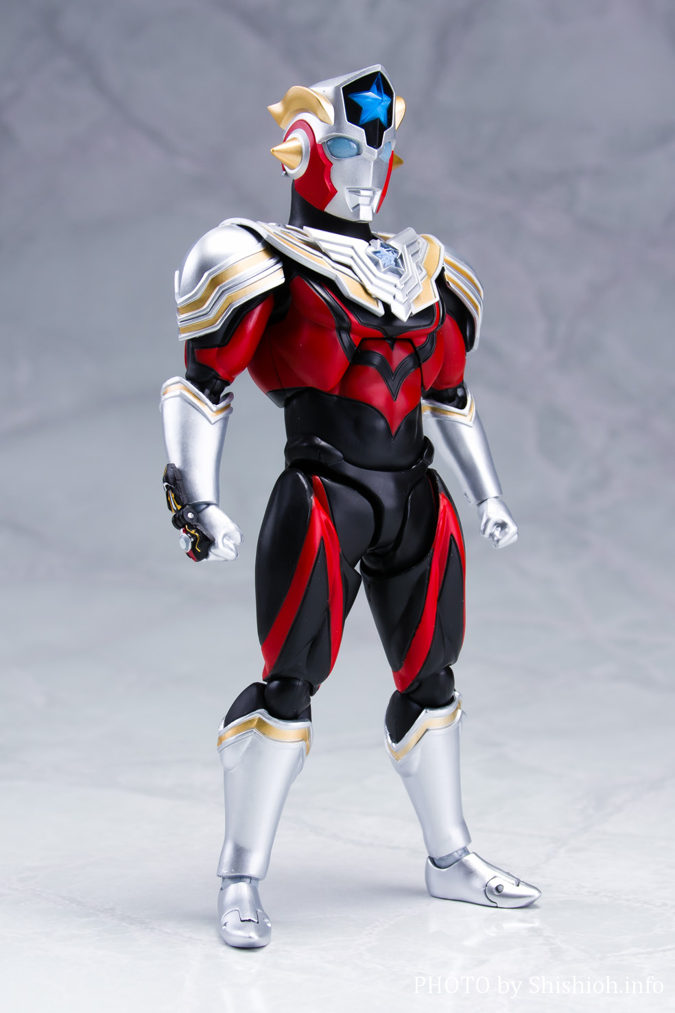 レビュー】 S.H.Figuarts ウルトラマンタイタス