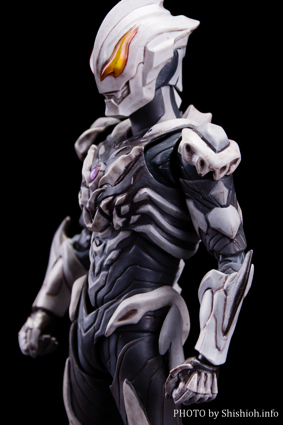 新版 S.H.フィギュアーツ ウルトラマンベリアル アトロシアス… 特撮 