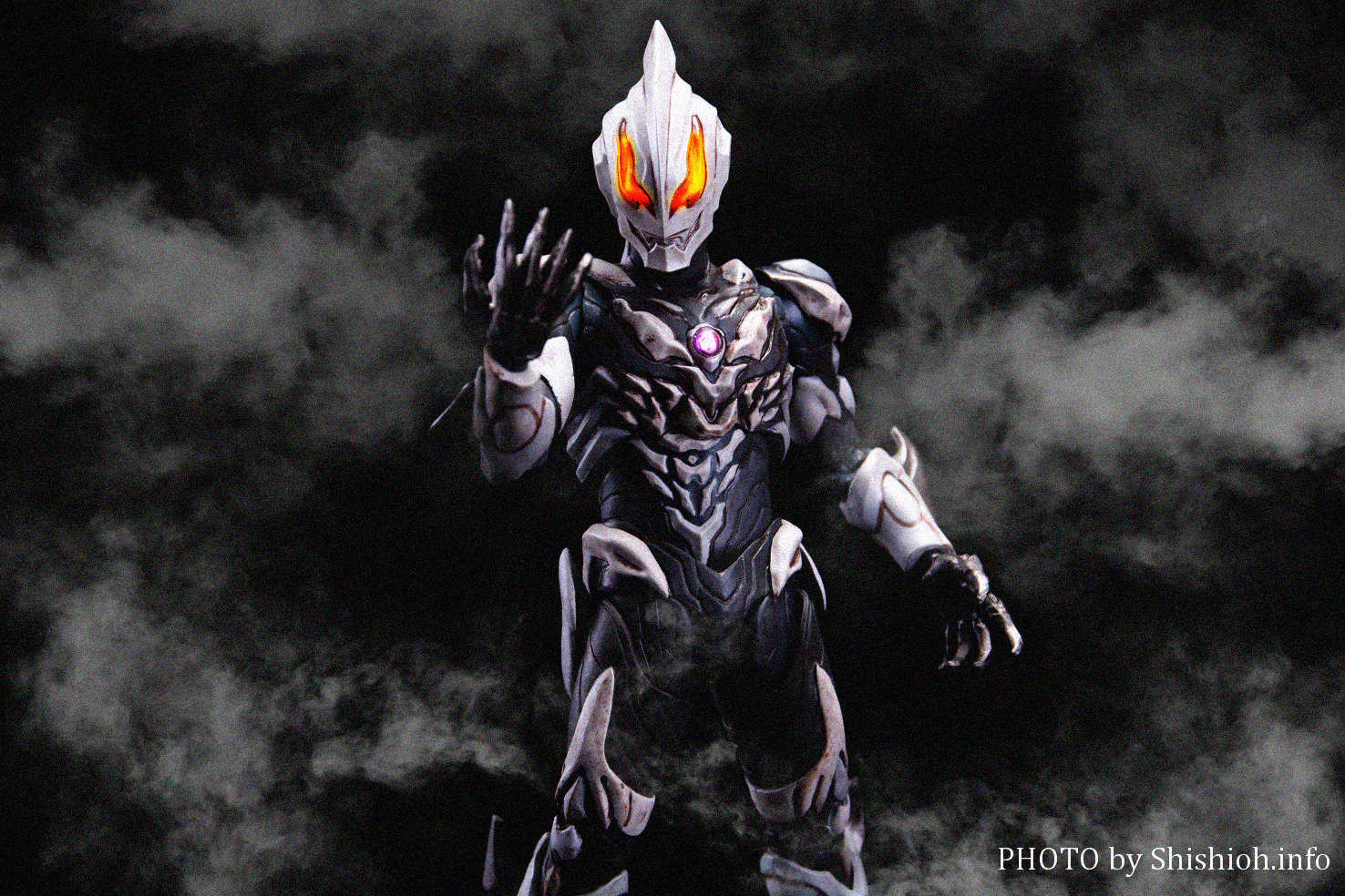 レビュー S H Figuarts ウルトラマンベリアル アトロシアス