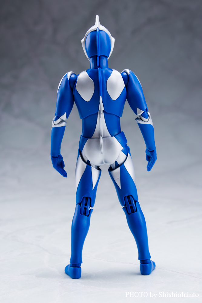 S.H.Figuarts ウルトラマンコスモス ルナモード