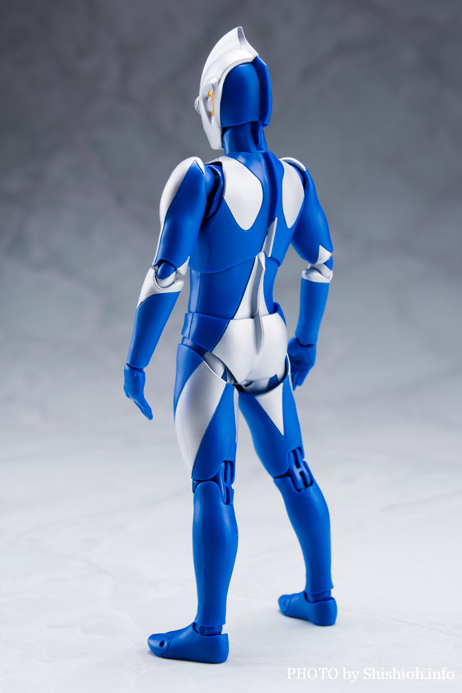 S.H.Figuarts ウルトラマンコスモス ルナモード