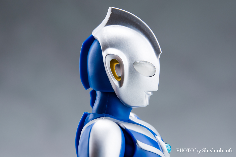 S.H.Figuarts ウルトラマンコスモス ルナモード