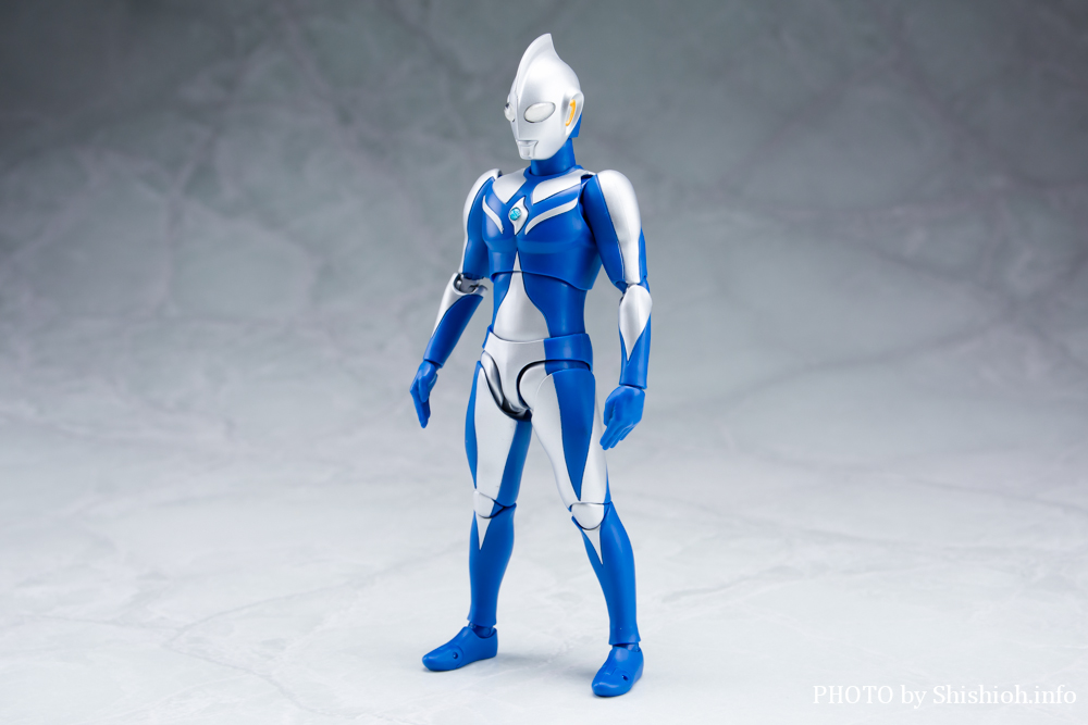 S.H.Figuarts ウルトラマンコスモス ルナモード