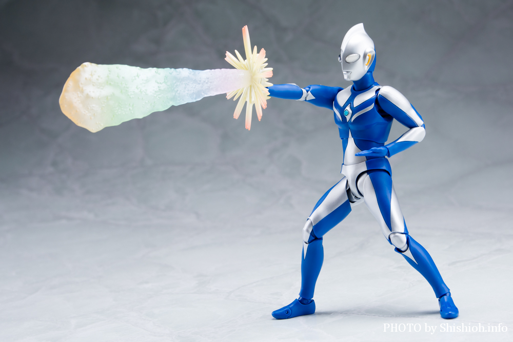 S.H.Figuarts ウルトラマンコスモス ルナモード