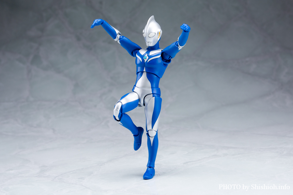 S.H.Figuarts ウルトラマンコスモス ルナモード