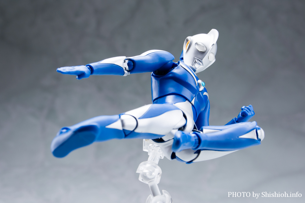 S.H.Figuarts ウルトラマンコスモス ルナモード