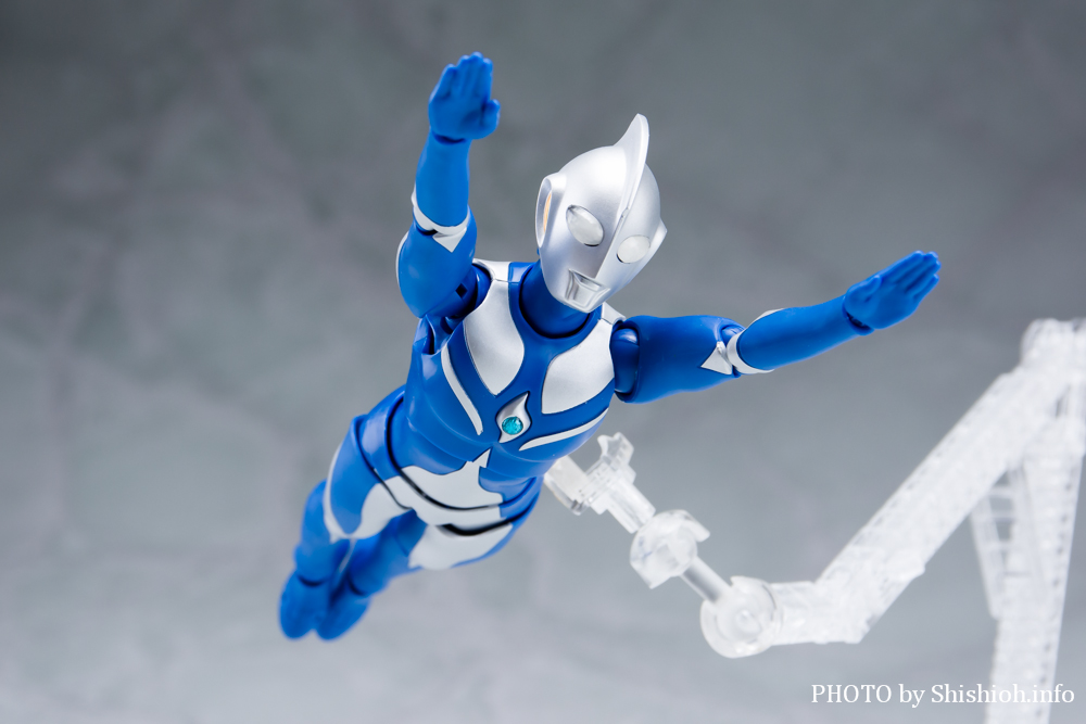 S.H.Figuarts ウルトラマンコスモス ルナモード
