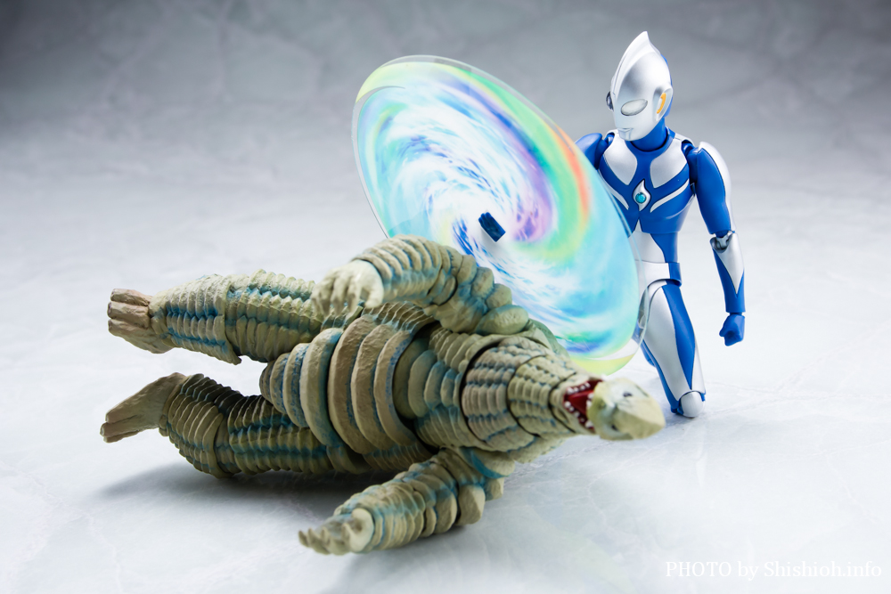 S.H.Figuarts ウルトラマンコスモス ルナモード