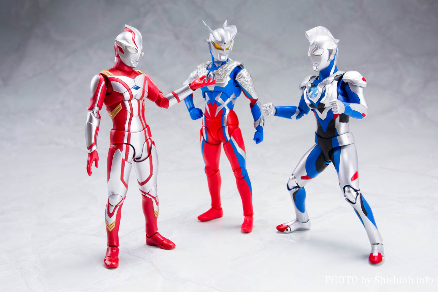 国内正規総代理店アイテム】 フィギュアーツ ウルトラマンメビウス 