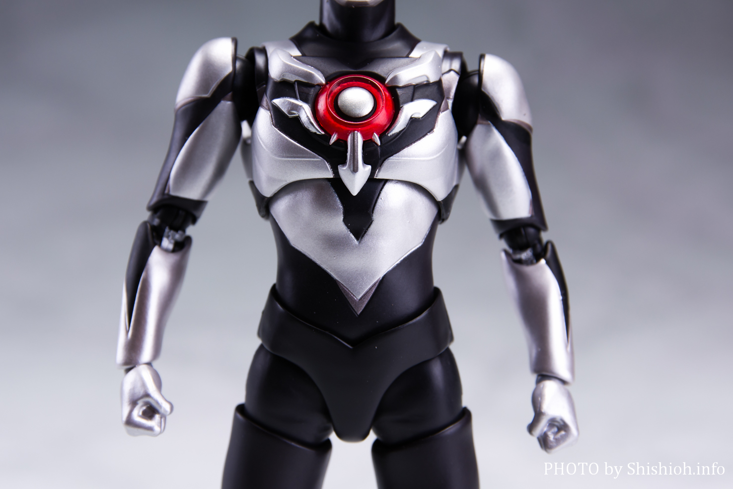 レビュー】 S.H.Figuarts ウルトラマンオーブダーク