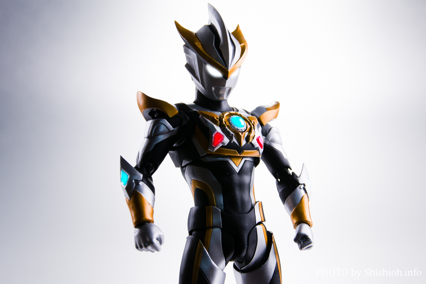 S.H.Figuarts ウルトラマンルーブ