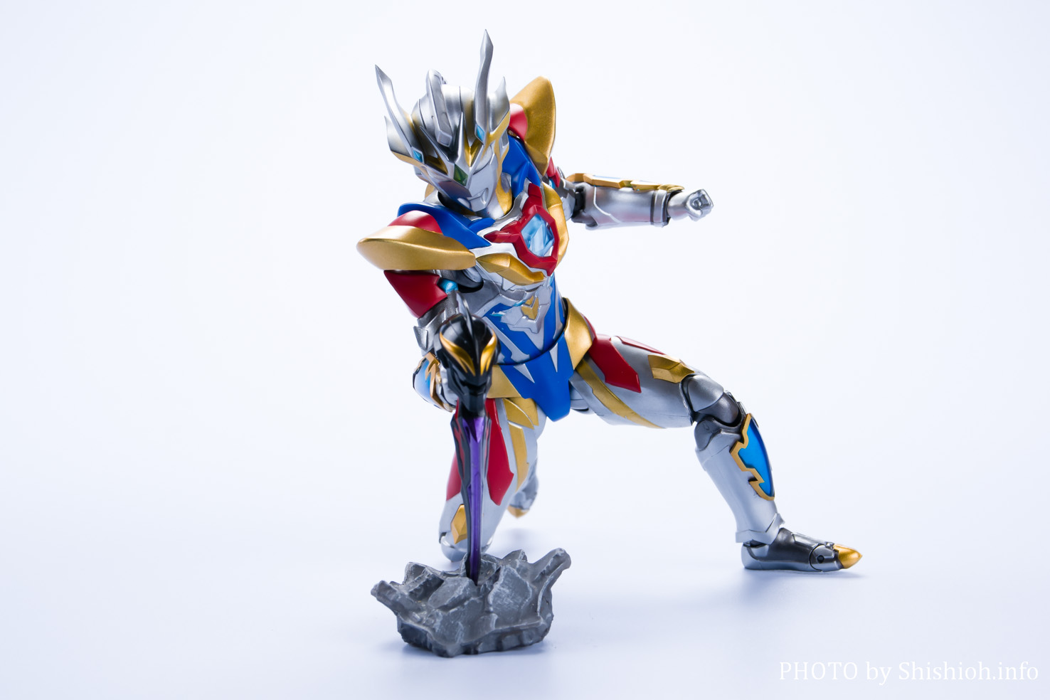 レビュー】S.H.Figuarts ウルトラマンゼット デルタライズクロー