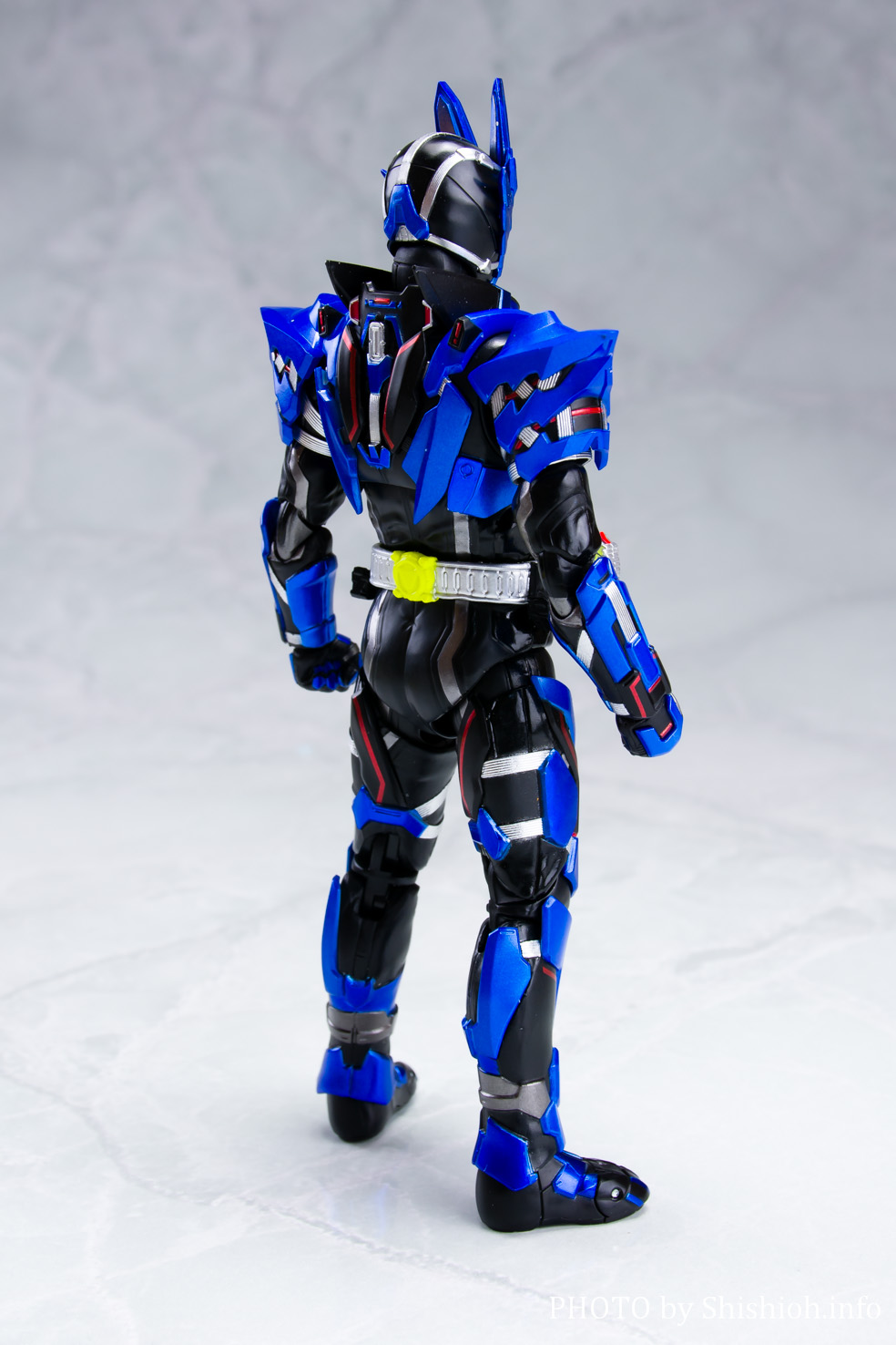 品質の良い商品 shフィギュアーツ 仮面ライダーバルカン ローンウルフ